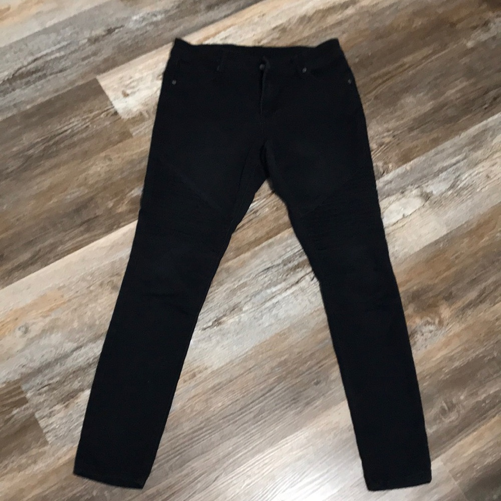 Skinnies